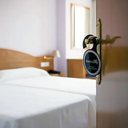 Duerming Montalvo Playa Otel 2*